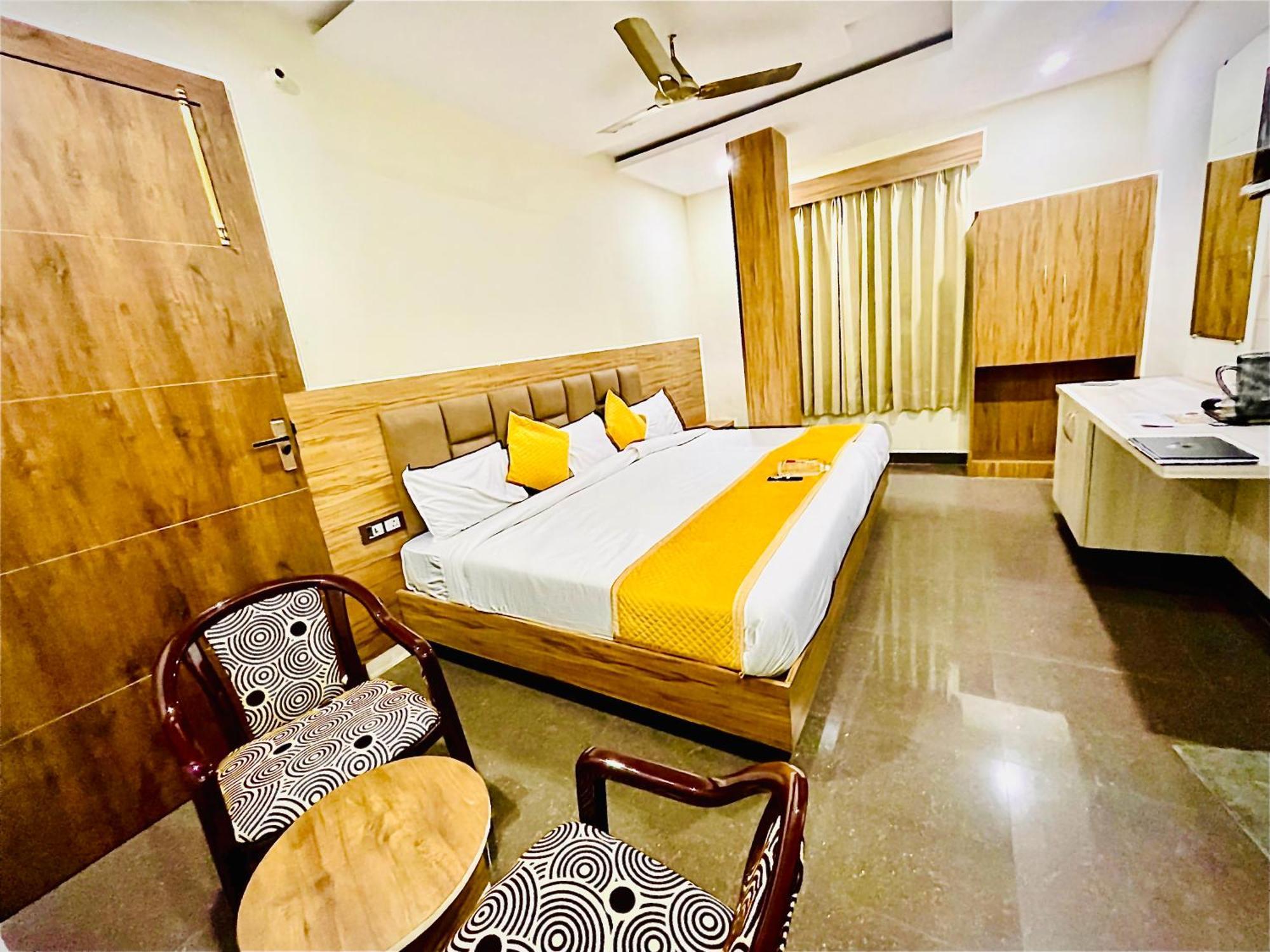 Nidhivan Mukund - Best Rated Area - In House Parking *
